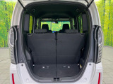 普段のお買い物や通勤、送迎等に十分な荷室スペースを確保しております。セカンドシートを倒すと、大きな荷物の積載も可能です♪