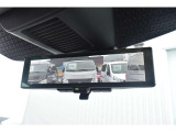 インテリジェントルームミラー搭載で、車の後方に設置されたカメラ映像を映し出してシートバックやヘッドレスト、同乗者に視界が遮られることがなく視認性が非常に良いです
