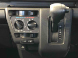ATシフトで運転も楽々です。