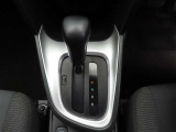 フロアシフトのCVTオートマチック車です。