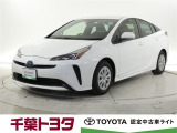 厳選されたトヨタ認定中古車ライトのプリウスです。環境にやさしく燃費性能も良いハイブリット車です。静かな走りによる快適な静粛性の室内を実感できます。
