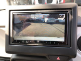 【バックカメラ】駐車時に安心のバックカメラが装備されています!