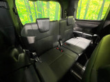 3列目シートはもちろん状態良好☆大人でもゆったりと座って頂けますので、大人数でのお出かけもラクラクです♪ご家族で、気の知れた仲間で、ドライブに行くのが楽しみですね♪