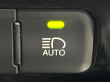 【オートマチックハイビーム】夜間の安全走行に役立つ便利な機能!先行車や対向車を検知し、ハイビームとロービームを自動で切り替えてくれます♪