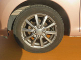 タイヤホイール(前)の画像です!知識と技術豊富な当店のベテランスタッフがお客様を全力でサポート致します!