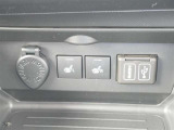 シガーソケット USB・HDMI差込口 シートヒーター(運転席助手席両方にあります)