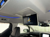 後席モニター付きでロングドライブもお子さまを飽きさせません!