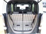 ◆定員乗車時のカーゴルームです。普段のお買い物の荷物やたくさんの収納が可能です。