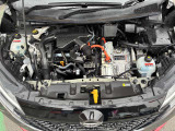 エンジンルームも綺麗です。日産整備士がしっかり整備をしてお渡しします