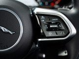 アダプティブクルーズコントロールはミリ波レーダー、ステレオカメラにより前方の車両の速度に合わせ安全な車間を保ち、先進のクルージングをサポート。安心・快適なドライブをサポートいたします。