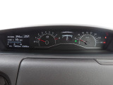 見やすいメーターパネルで運転も安心(^^♪
