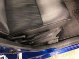 痛みの出やすい運転席シートも良好です。寒い日にはとても役立つシートヒーター機能付き♪