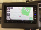 ナビゲーションはフルセグTV、インターナビ対応のGathers純正メモリーナビを搭載しています。Bluetoothオーディオ機能がありますので、スマートフォンなどの音楽も再生できます。