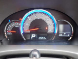 スピードメーターは、文字の一つ一つが明るく点灯いたしますので昼夜問わず視認性の高いメーターになっております♪