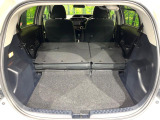 普段のお買い物や通勤、送迎等に十分な荷室スペースを確保しております。セカンドシートを倒すと、大きな荷物の積載も可能です♪