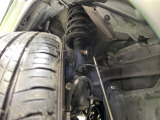 お車を安心してお乗りいただく為には、足回りの定期点検が欠かせません。サービスサポート(有償保証)では無料点検もご提供しており、安心のカーライフをお過ごしいただけるサポート体制が整っています。