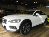 V60クロスカントリー ウルトラ B5 AWD 4WD 