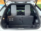 普段のお買い物や通勤、送迎等に十分な荷室スペースを確保しております。セカンドシートを倒すと、大きな荷物の積載も可能です♪