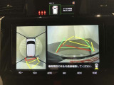 全周囲カメラで危険察知。狭い駐車場でも安心して駐車できますね☆