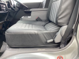 助手席も、リクライニング可能です