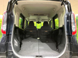 普段のお買い物や通勤、送迎等に十分な荷室スペースを確保しております。セカンドシートを倒すと、大きな荷物の積載も可能です♪
