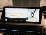 バックガイドモニター・全周囲モニターが装着されており後方確認や車両姿勢の把握もしやすいです。