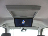 後席モニター付きでロングドライブもお子さまを飽きさせません!
