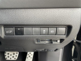 【 パワーバックドア 】荷物を抱えた状態でもスイッチ操作によるリアゲートの開閉が可能です☆お買い物時やアウトドアの際に役立ちますね♪//