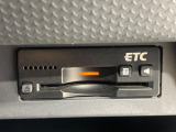 【ETC】高速道路の料金所をストレスなく通過!話題のスポットやサービスエリアに多い「スマートIC」利用時は必須のアイテムです。当店でセットアップを実施、ご納車当日からすぐにご利用いただけます!