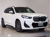 BMWのダイナミック且つエモーショナルなスタイルを印象付けるキャラクターライン(プレスライン)眺めているだけで溜め息の出る美しさです☆