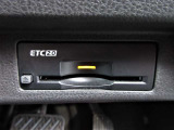 スッキリと収まったETC2.0ユニット。 やはり便利さからマストアイテムになってきましたね。