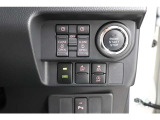 運転席右側の操作部です。プッシュスタートボタン!両側電動スライドドア操作部