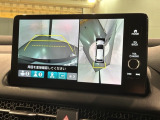 全方位モニターがついています! 車の周囲を360&deg;安全確認できるので、普段の駐車はもちろんの事、縦列駐車や幅寄せの際にも活躍してくれますよ。