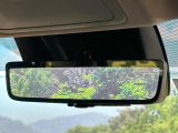 【デジタルインナーミラー】カメラが撮影した車両後方の映像をルームミラー内に表示。クリアな視界で状況の確認が可能です!※ドラレコ機能ご利用には別途SDカードをご用意いただく場合があります。
