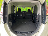 普段のお買い物や通勤、送迎等に十分な荷室スペースを確保しております。セカンドシートを倒すと、大きな荷物の積載も可能です♪