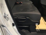 シートはフィット性も良く、楽な運転姿勢を保てます。