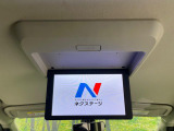 【純正11インチフリップダウンモニター】大画面モニターで後席でもエンタメをお楽しみいただけます。小さなお子様にも大人気の装備です♪