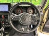 【純正革巻きステアリング】上質な革を使用することで、手にしっかり馴染みとても運転しやすいハンドルです♪