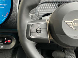 全国の正規ディーラーにて保証修理を受けることが可能ですのでお出かけの際の急なトラブル等もご安心下さい。購入後はお住まいの地域の最寄ディーラーにて保証整備等も可能でございます。