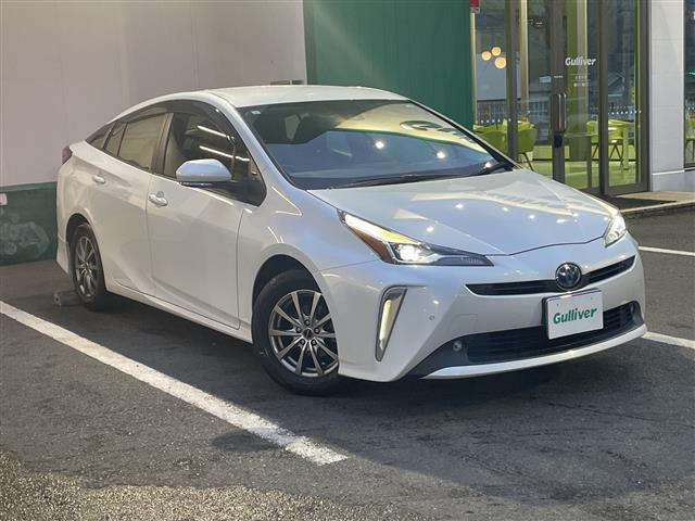 トヨタ プリウス 