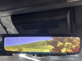 【デジタルインナーミラー】後席の大きな荷物や同乗者で後方が確認しづらい時でも安心!カメラが撮影した車両後方の映像をルームミラー内に表示。クリアな視界で状況の確認が可能です!