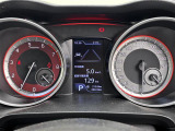 【スピードメーター】メーターがシンプルで見やすく運転しやすいですね。