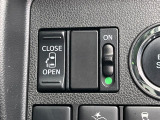 【パワースライドドア】スマートキーや運転席のスイッチでスライドドアの開閉が可能♪電動だから力を入れてドアを開ける必要が無く、小さいお子様でも、重い荷物を持っている時もラクに開け閉めできます♪