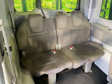 3列目シートはもちろん状態良好☆大人でもゆったりと座って頂けますので、大人数でのお出かけもラクラクです♪ご家族で、気の知れた仲間で、ドライブに行くのが楽しみですね♪