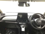 見通しのよいすっきりとした視界で、誰でも運転しやすいです。運転のしやすさは疲れにくさにも繋がりますよ♪