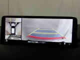 狭い場所での駐車やすれ違いなどでより的確な運転操作に役立つ360&deg;ビューモニターが装備されています。