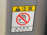 お車の状態をしっかりとお伝えするために1台の車両に付き40枚以上の画像を用意しております。外装はもちろん、室内の装備やお車の特徴などごらんください。