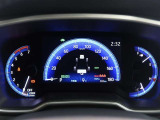 とっても見やすいメーターです。夜間時はラグジュアリーな気分にさせてくれる照明が魅力ですので、夜のドライブも楽しみになりますよ♪