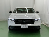 LEDヘッドライトを装備しています。LEDヘッドライトはとても明るく、雨の日や夜間走行も安全・安心です。オートライトコントロール付きで周囲の明るさに応じて自動で点灯・消灯します