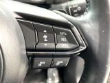 【マツダ・レーダークルーズコントロール】高速道路での長距離走行が楽に!自動で速度を保つクルーズコントロールが、衝突軽減システムと連携し、前方の車両を感知して車間を保つように速度調節してくれます!!